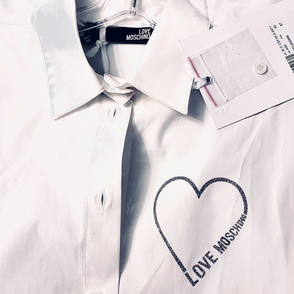 BNWT . LOVE MOSCHINO WHITE SHIRT